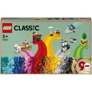 LEGO® Classic: 90 de ani de joaca 11021, 1100 piese, Multicolor